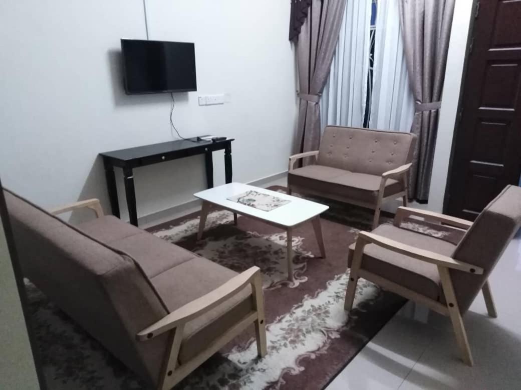 Patin Guest House @Desa Telok Ira, Temerloh Pahang Kampong Paya Kerinau Eksteriør billede